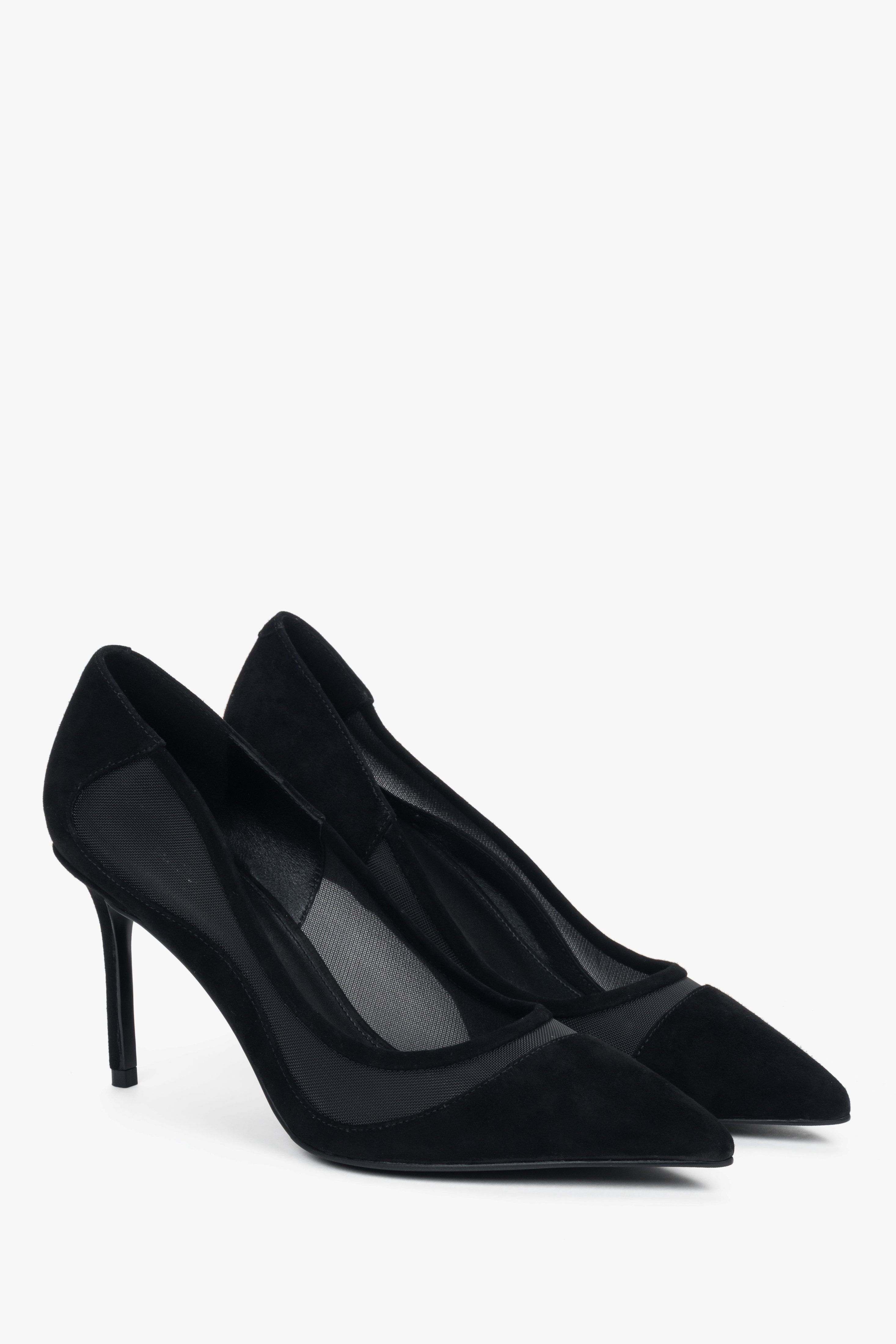 Schwarze Damen-High-Heels von Estro aus Velours und Mesh mit Stilettoabsatz.