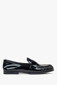 Schwarze Damen-Loafer aus glänzendem Lackleder. Estro ER00116899