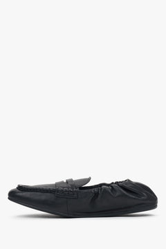 Elegante schwarze Halbschuhe für Damen aus elastischem Material – Seitenansicht. 