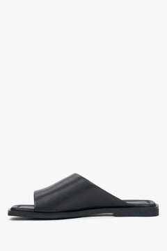 Profilansicht der bequemen schwarzen Schlupfschuhe für Damen von Estro.