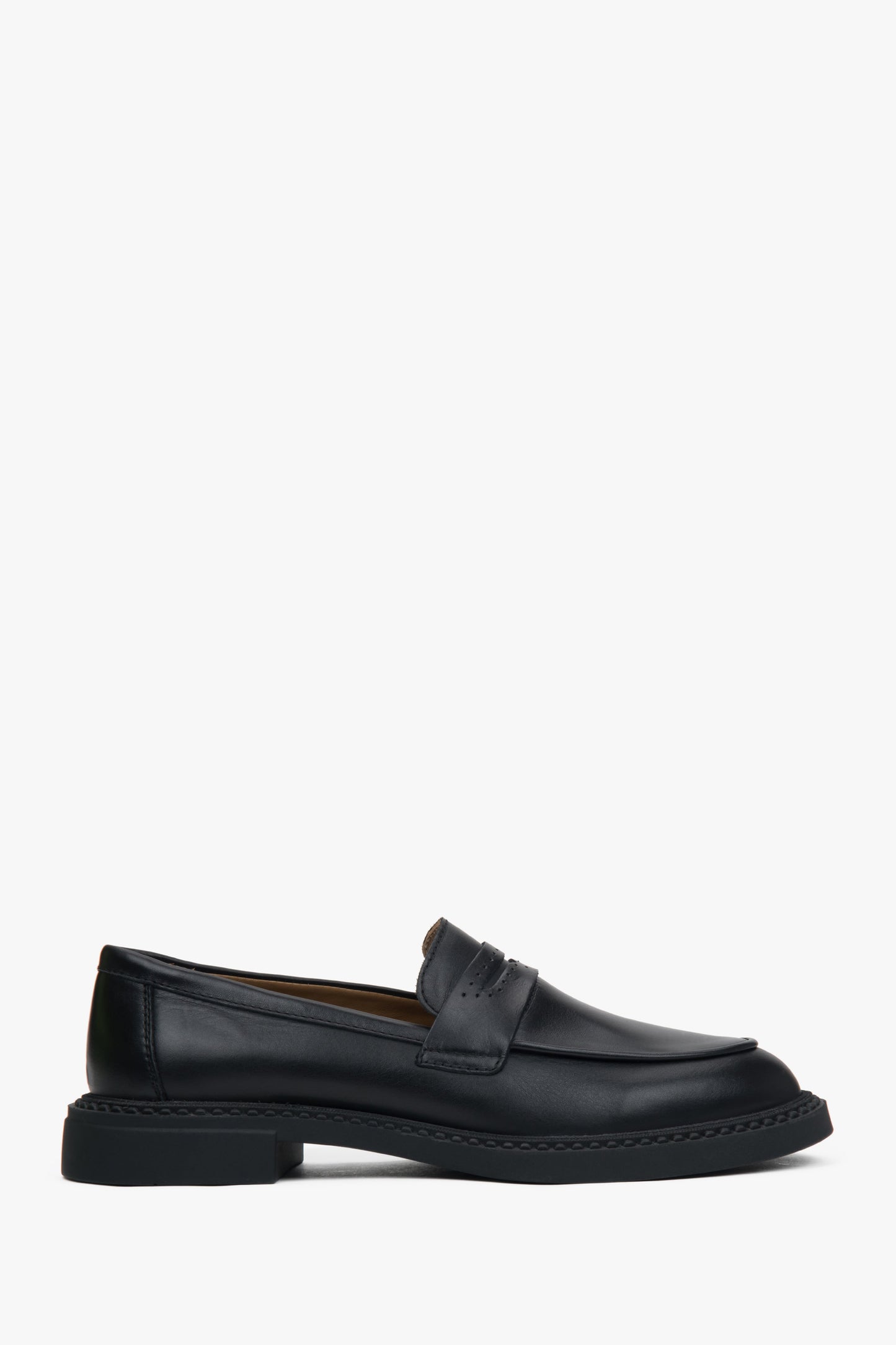 Bequeme schwarze Loafer aus echtem Leder Estro ER00117583