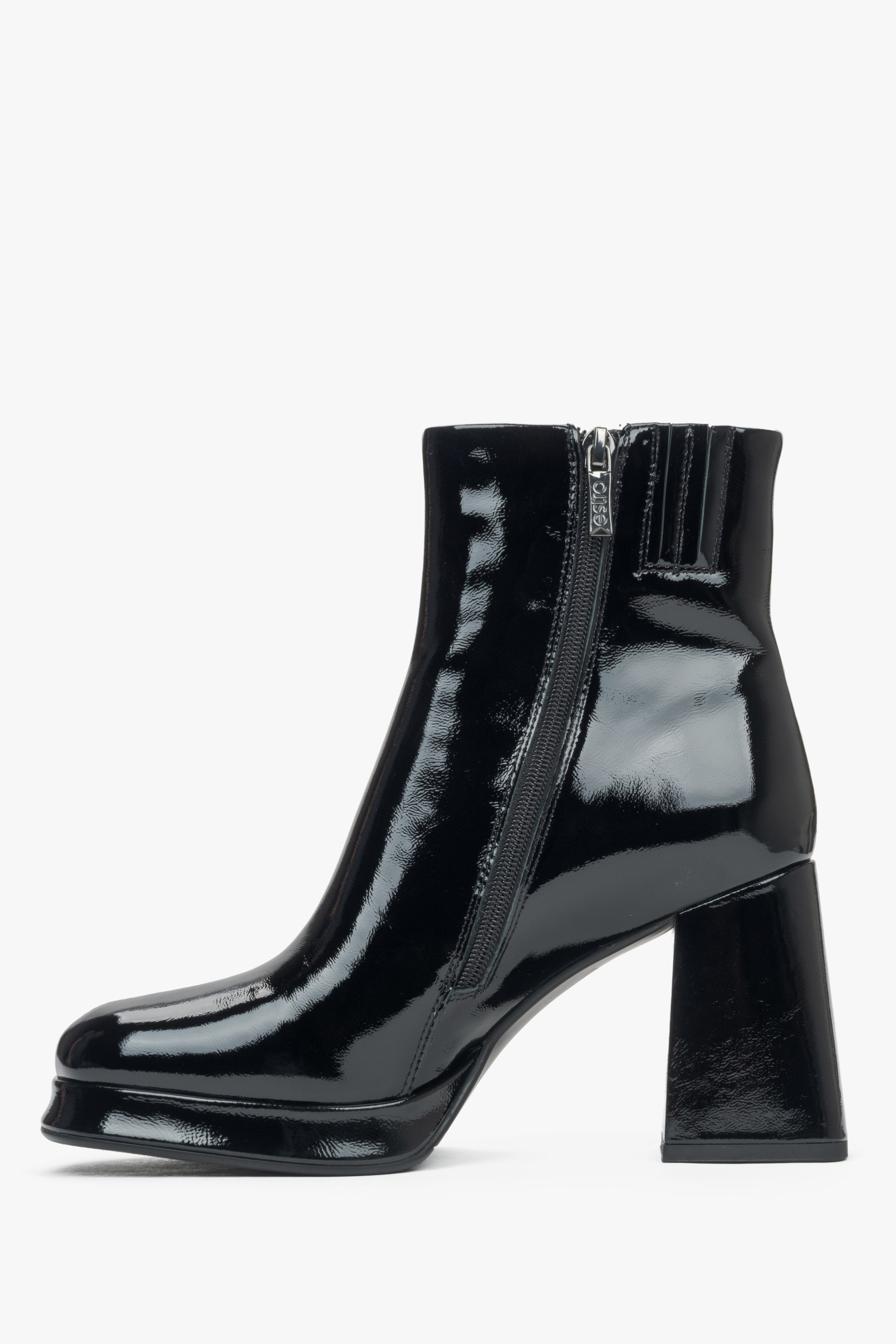 Damen schwarze Plateau Stiefeletten aus Lackleder mit stabilem Absatz Estro ER00115881