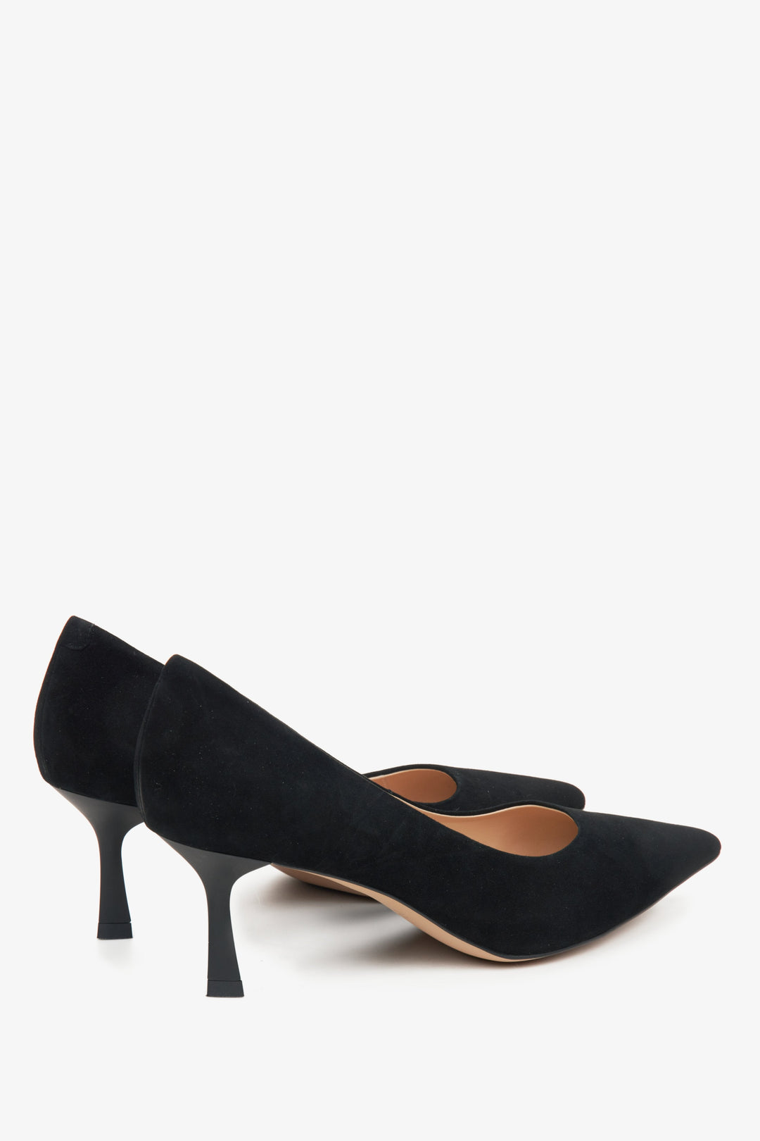 Bequeme Pumps aus echtem Velours für Alltag und Büro. Estro ER00114629