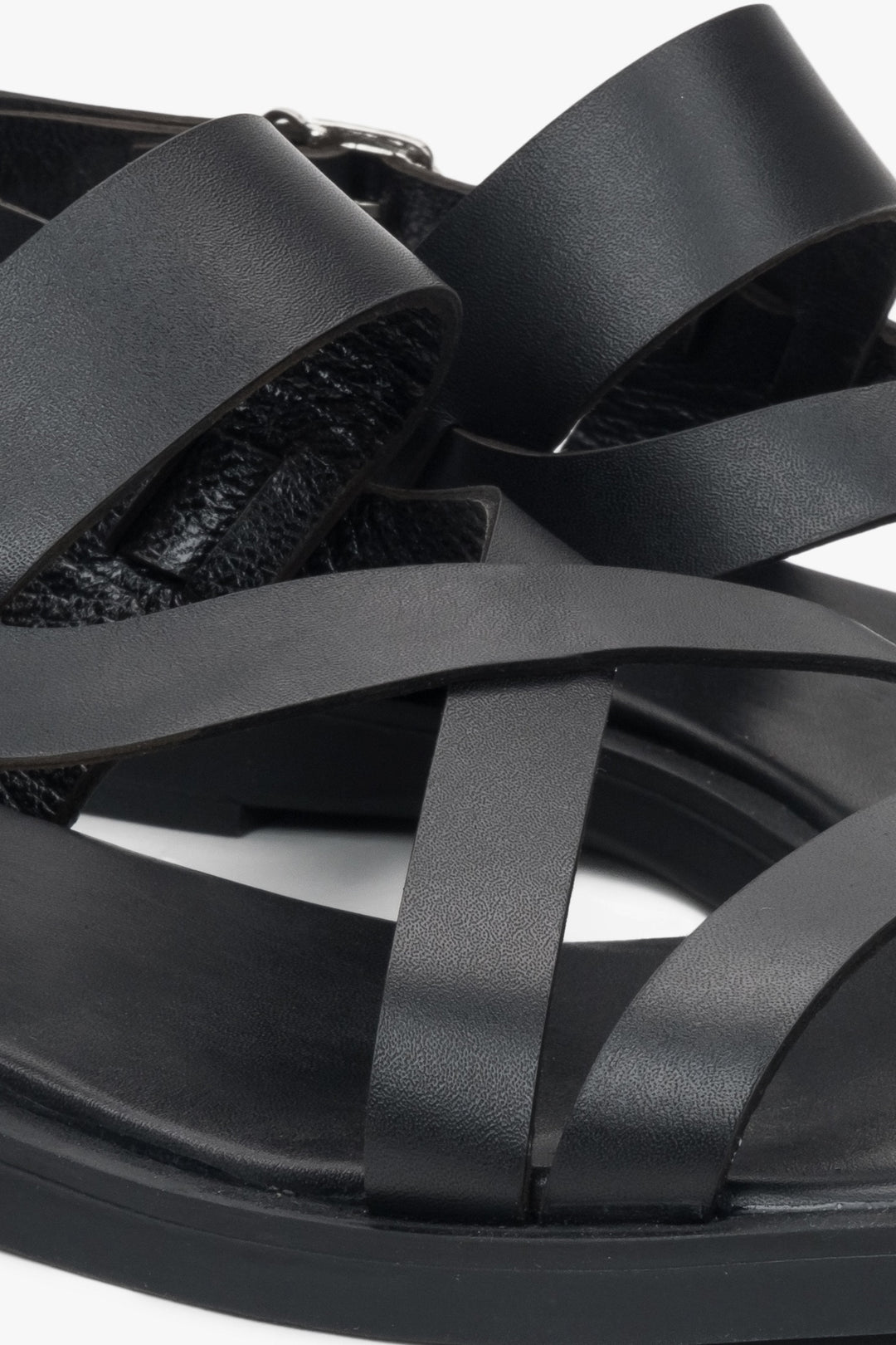 Schwarze Damen Sandalen aus Leder mit feinen Riemchen Estro ER00117387