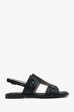 Profilansicht der schwarzen Leder-Sandalen mit flacher Sohle.