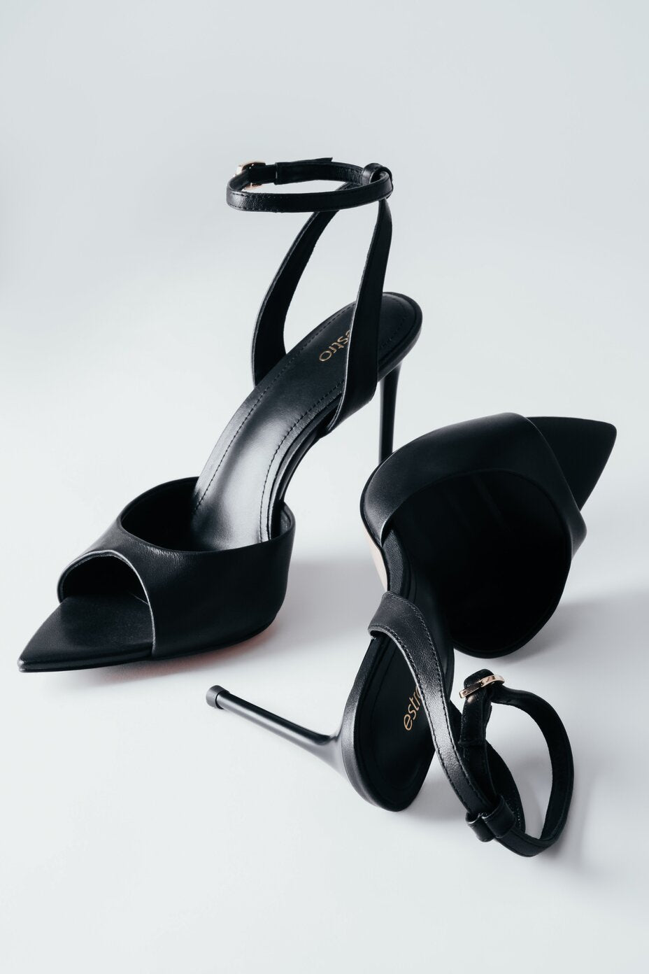 Schwarze Damen-Sandalen aus Echtleder mit Stilettoabsatz Estro ER00119475