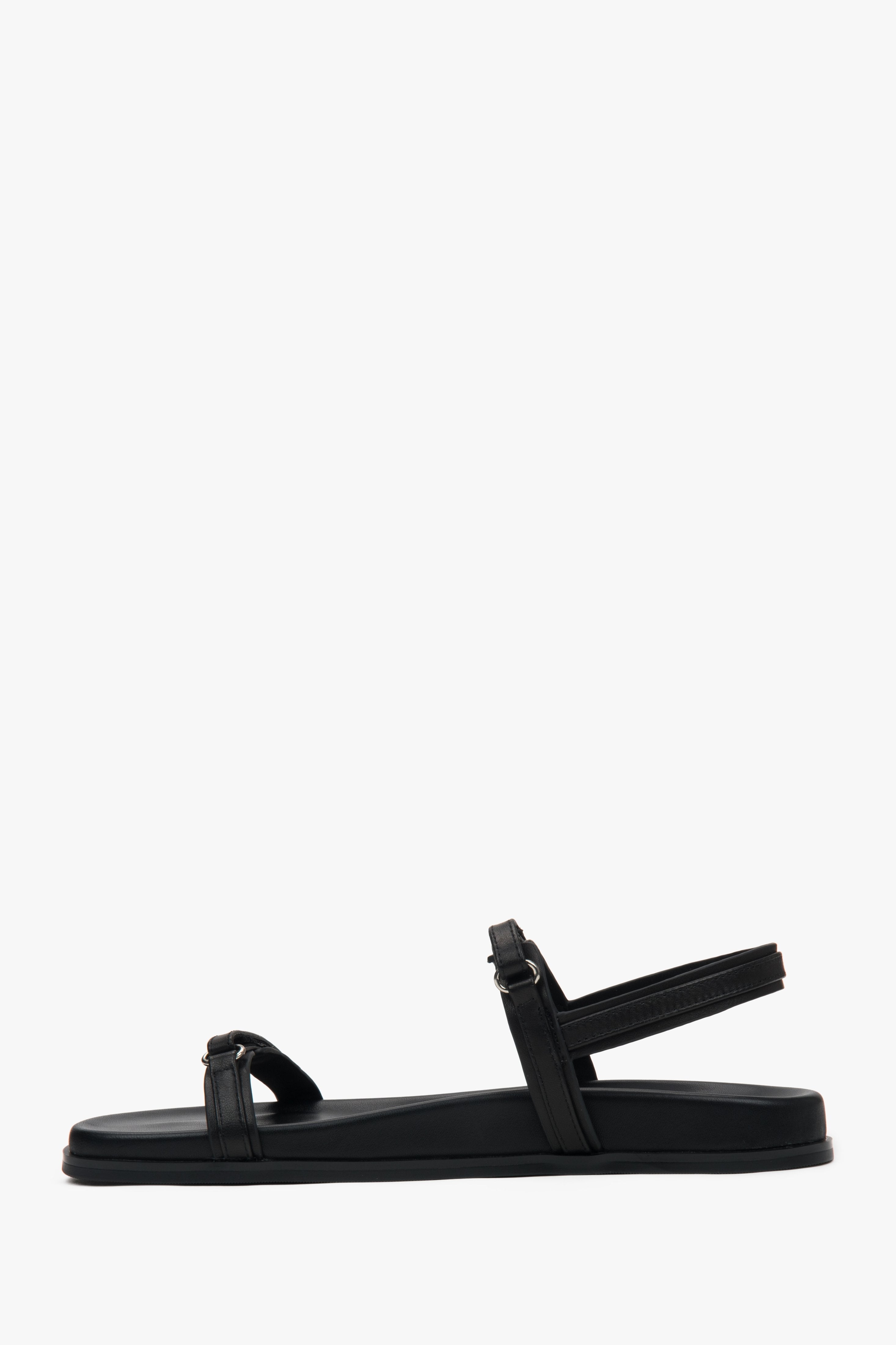 Schwarze Damen-Sandalen von Estro mit dünnen Riemchen und weichem Futter – perfekt für den Sommer, Seitenansicht.