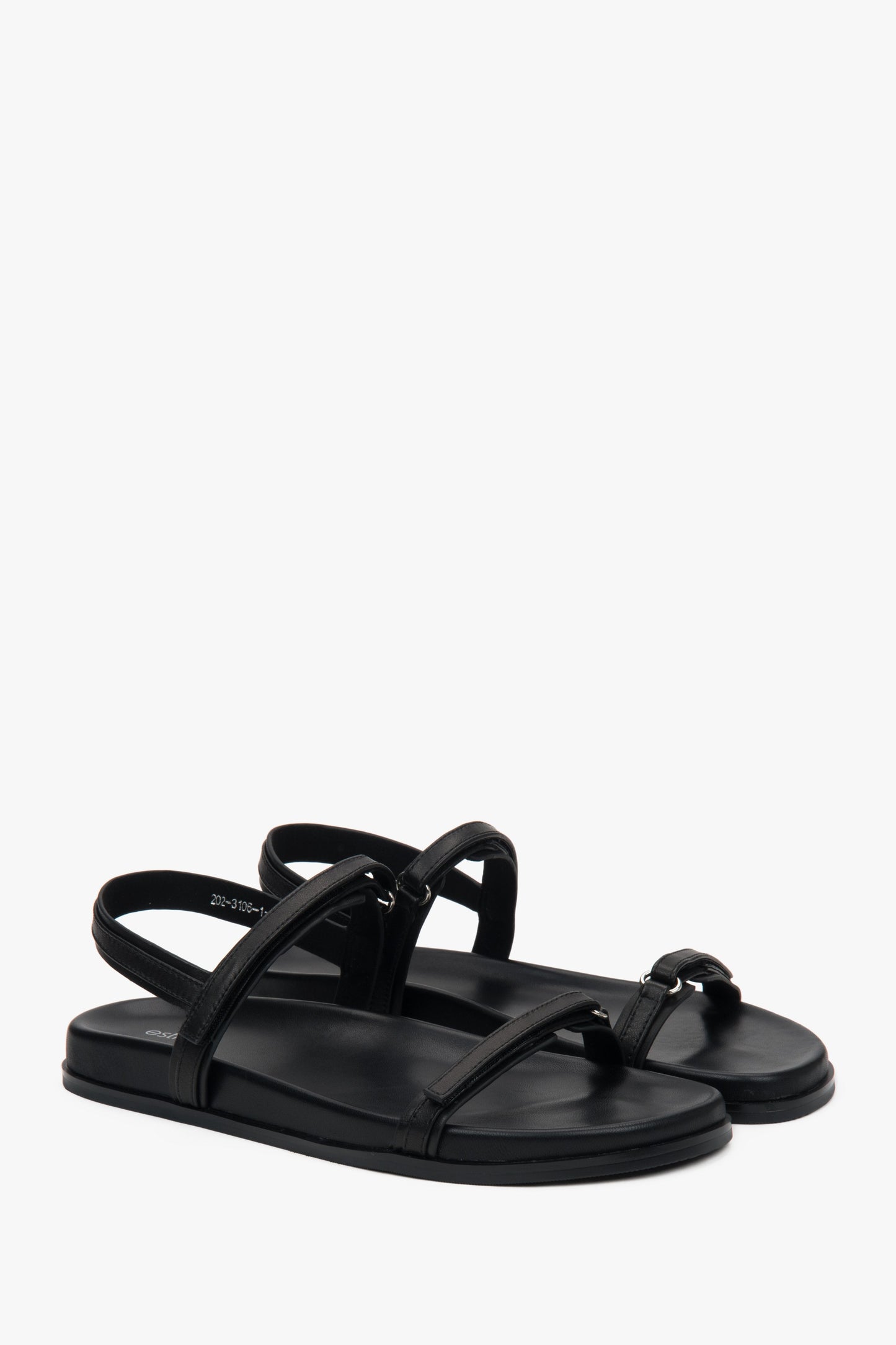 Stilvolle schwarze Damen-Sandalen von Estro mit minimalistischem Design aus dünnen Riemchen, die dank flexibler Sohle hohen Tragekomfort bieten.