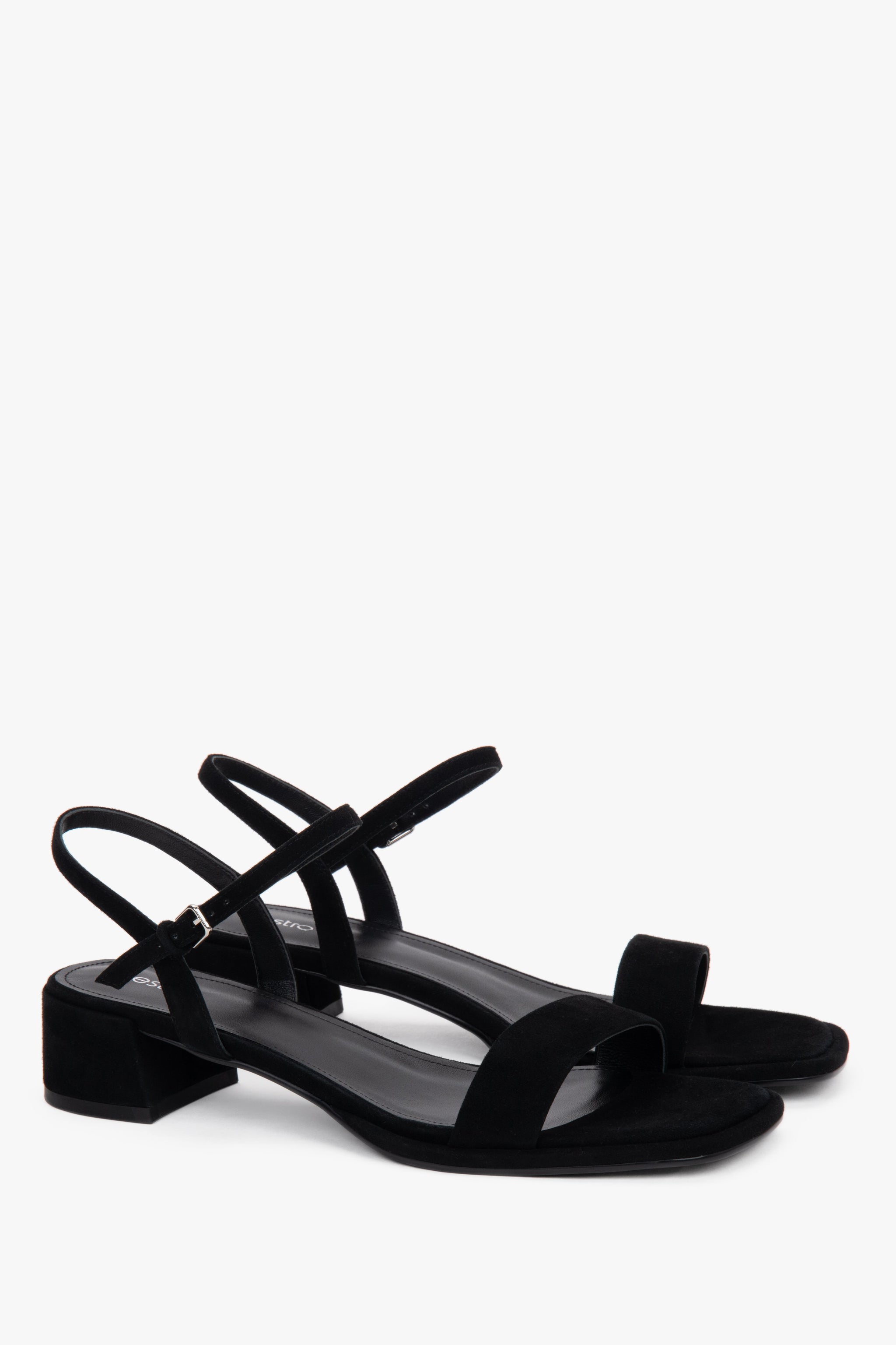 Elegante schwarze Velours-Sandalen für Damen mit offener Form