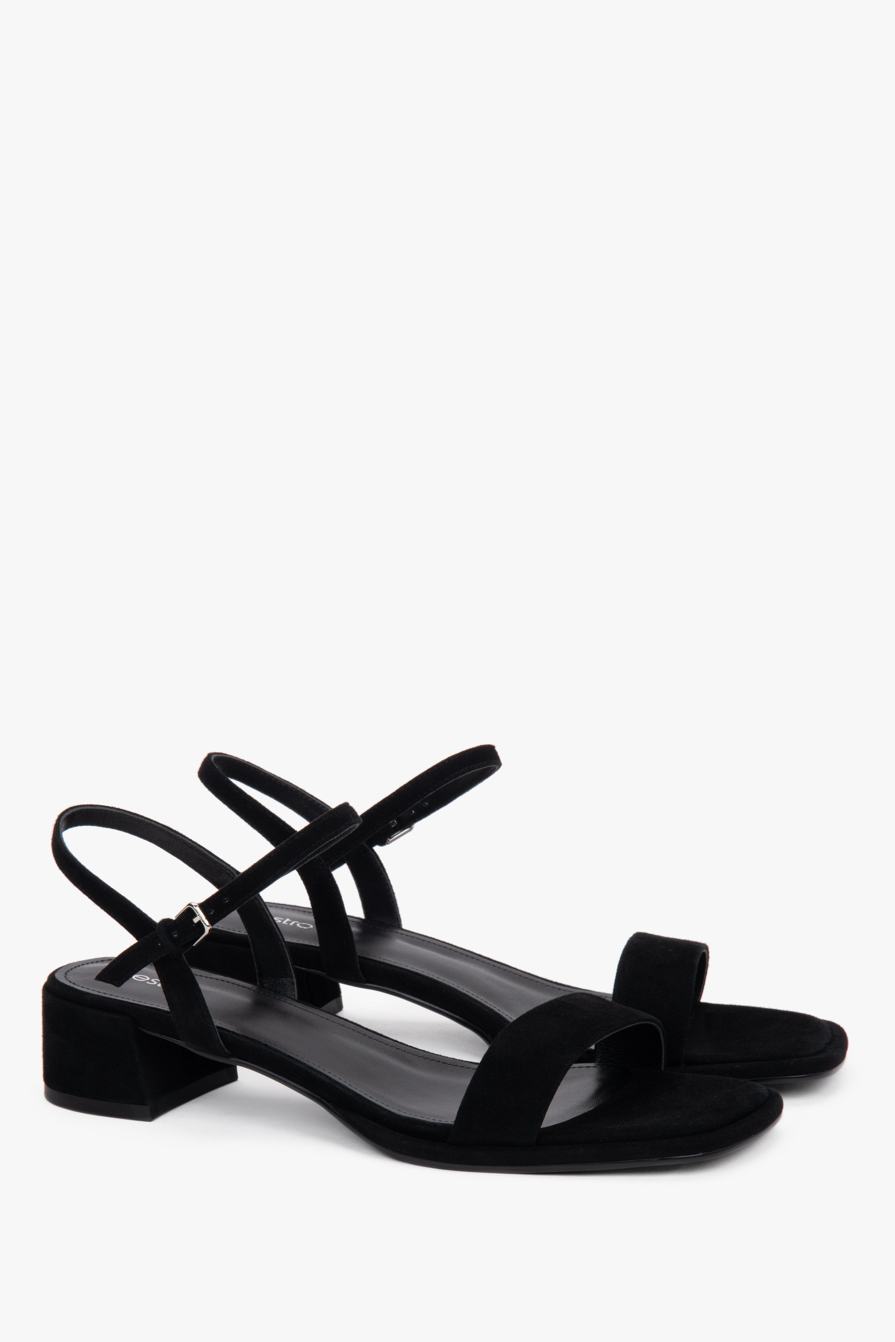 Elegante schwarze Velours-Sandalen für Damen mit offener Form
