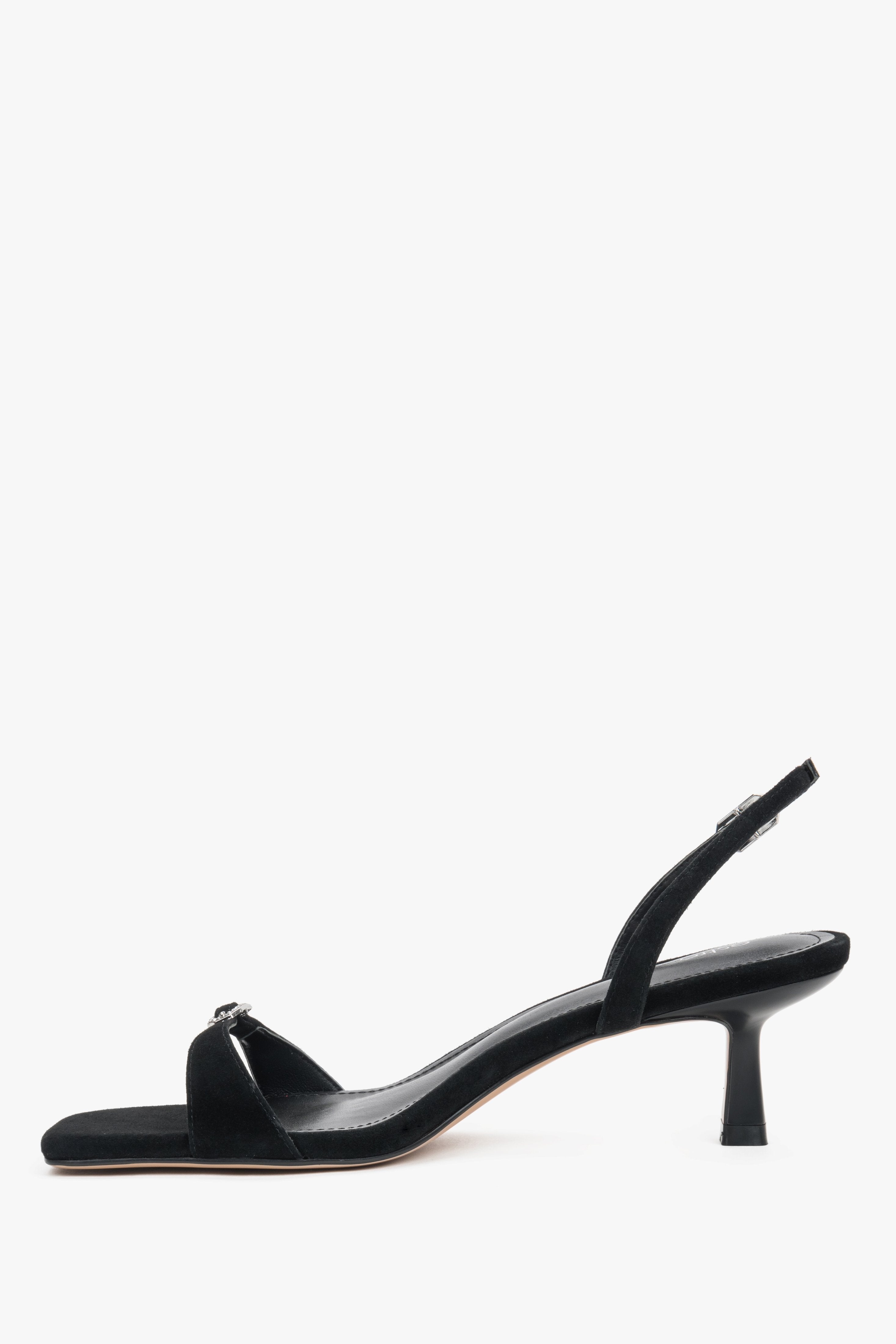 Schwarze Damen-Sandalen mit Trichterabsatz und Strassdetails