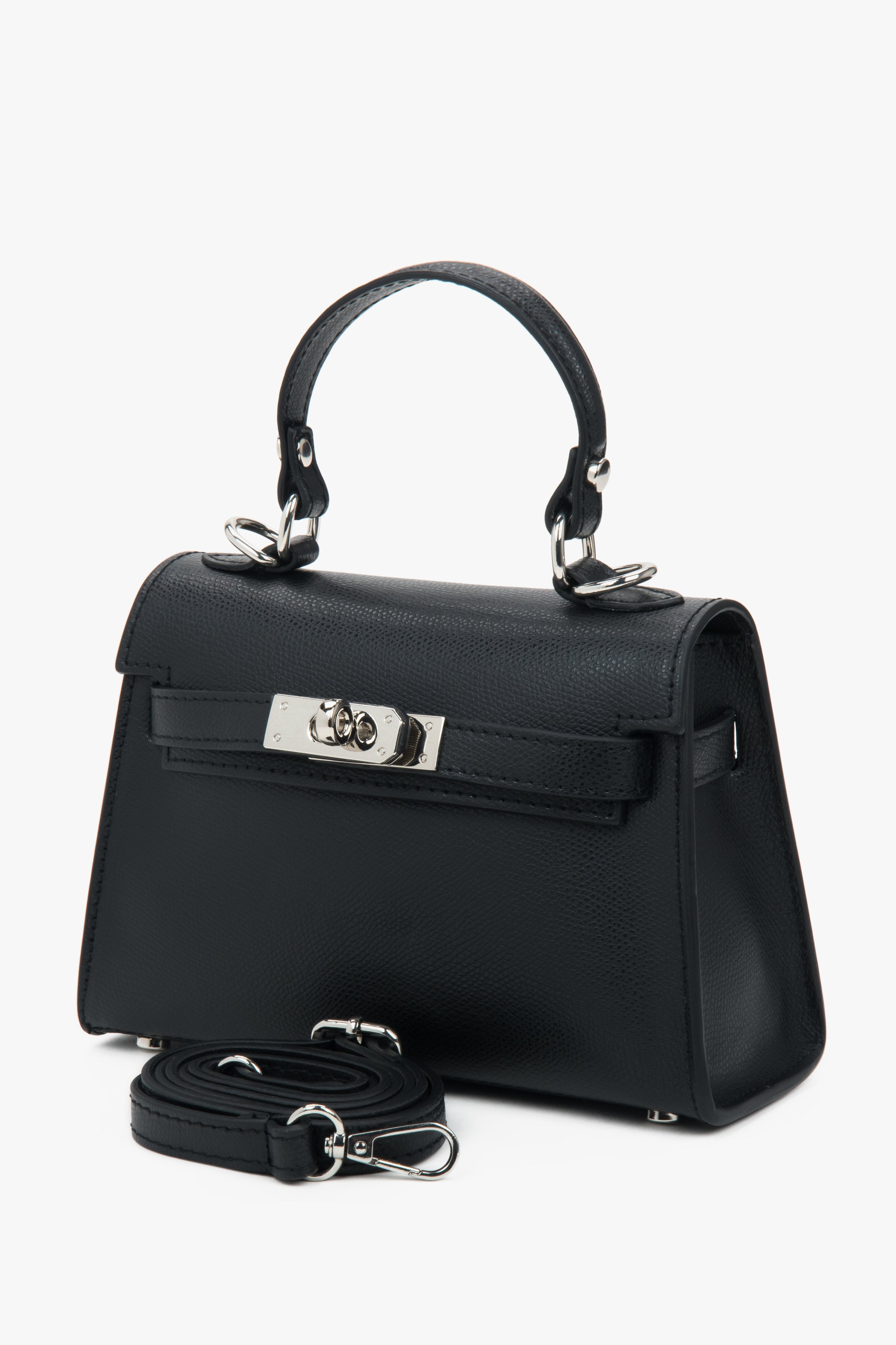 Schwarze Satchel-Tasche von Estro, gefertigt aus exklusivem italienischem Premiumleder – Bild mit Riemen.
