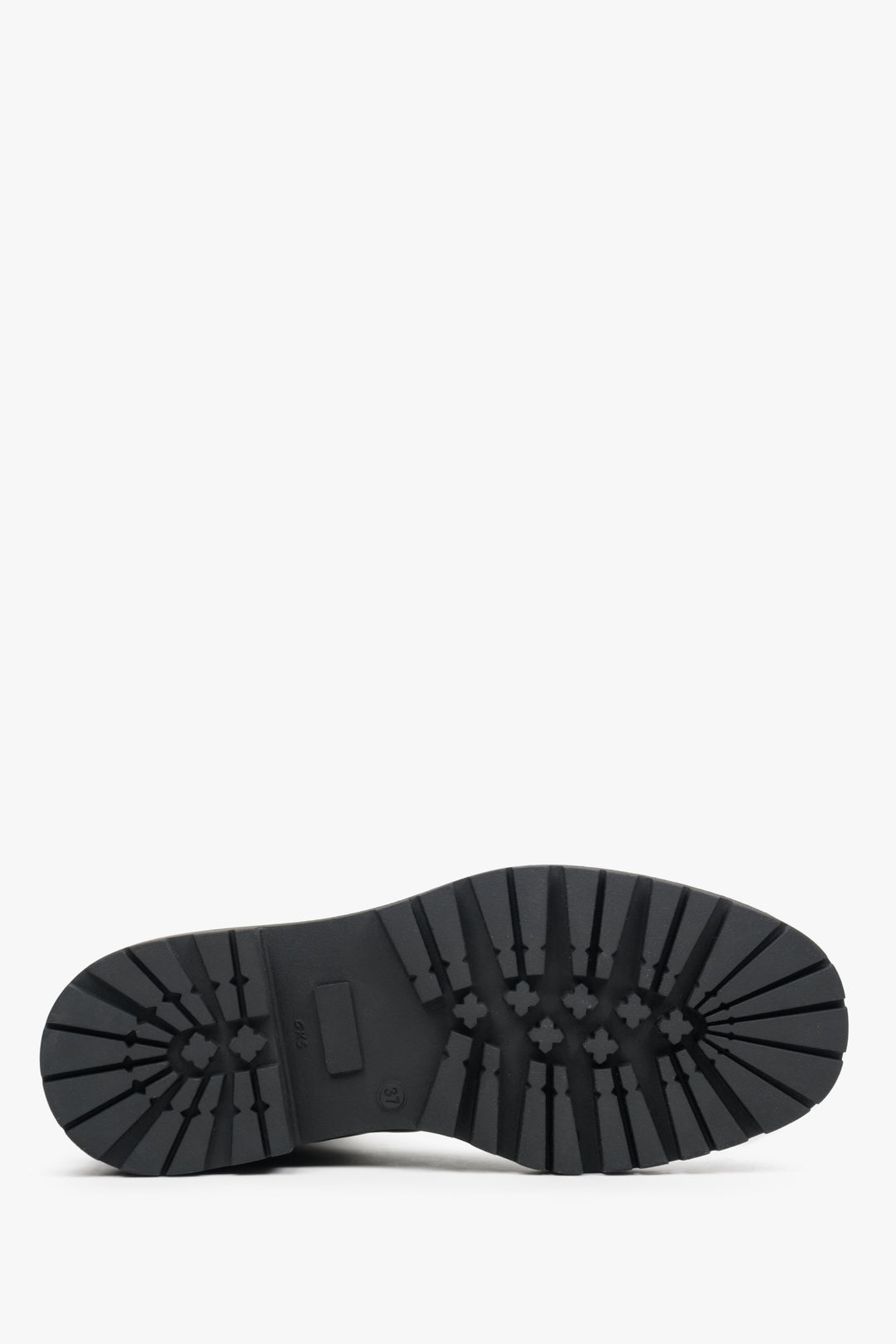 Schwarze Lederschuhe mit flexiblem Schaft von Estro – Nahaufnahme der Sohle.