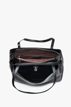 Schwarze Damen-Schultertasche aus echtem Leder von Estro mit geöffnetem Innenraum