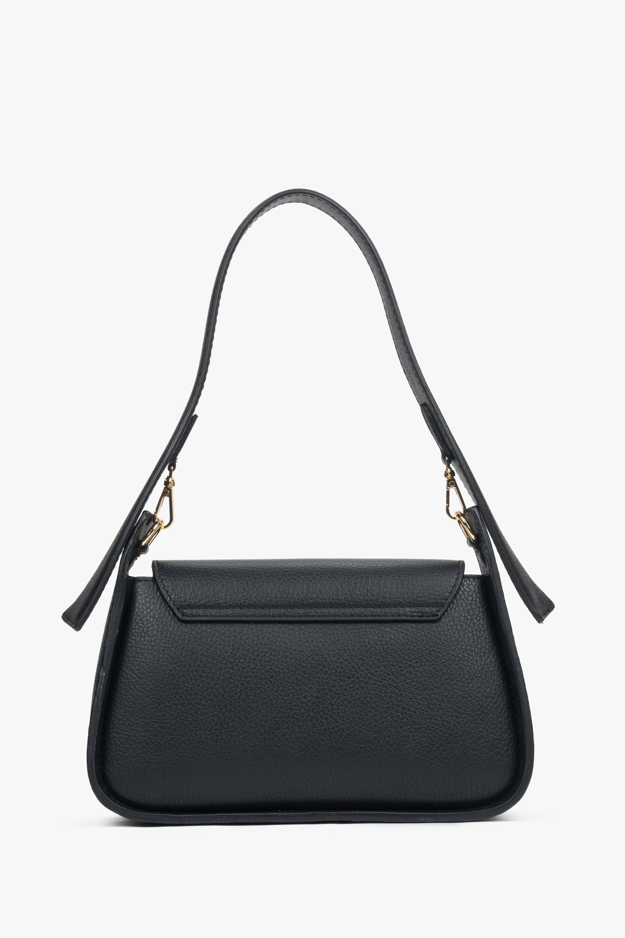 Schwarze Damen-Umhängetasche von Estro – Rückansicht der Tasche.