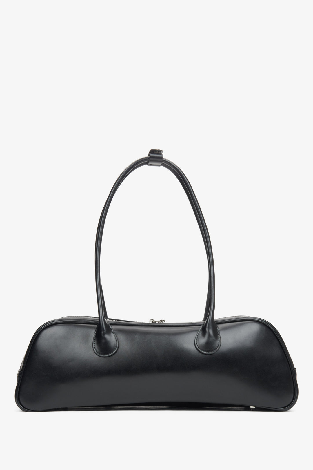 Stilvolle schwarze Damen-Schultertasche von Estro aus Leder mit langen Henkeln.