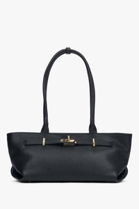 Frontale Ansicht der schwarzen Damen-Schultertasche aus Premium-Echtleder im East-West-Format