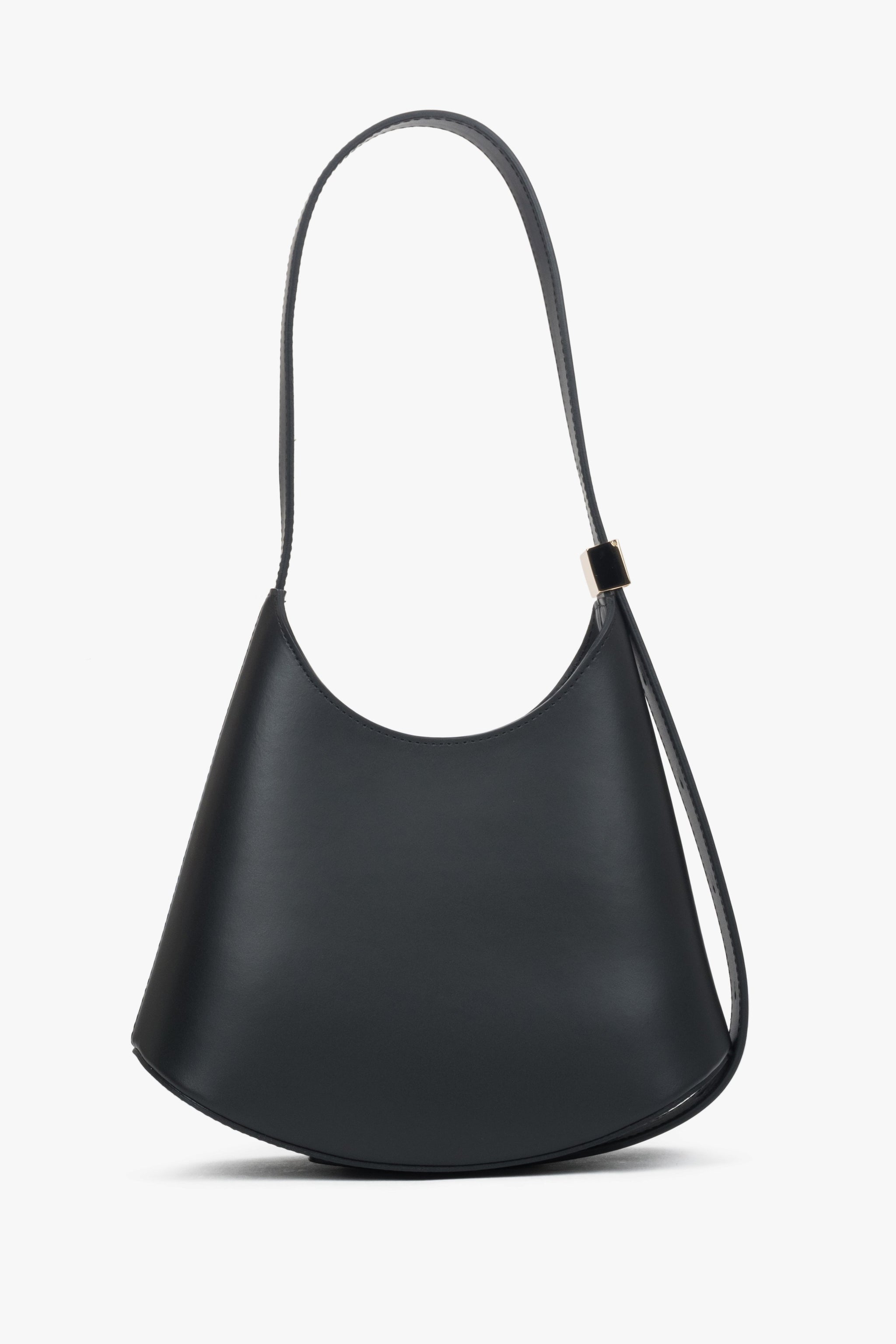 Rückwärtige Ansicht der stilvollen Ledertasche mit dem verstellbaren Schulterriemen