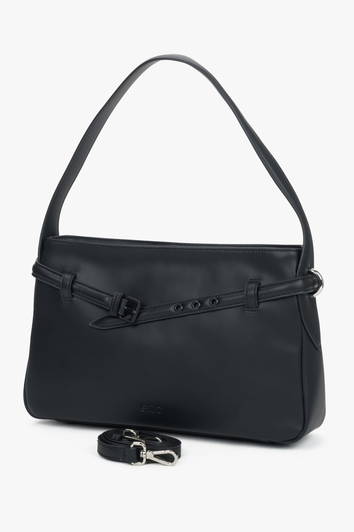 Leicht schräge Ansicht der stilvollen Ledertasche von Estro.