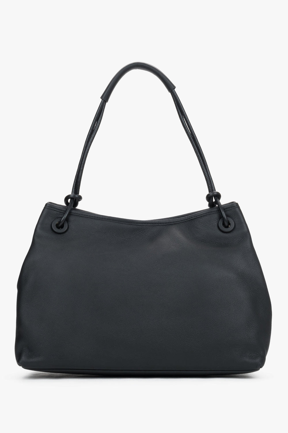 Frontale Ansicht der schwarzen Damen-Schultertasche aus mattem Glattleder mit geknoteten Trägern