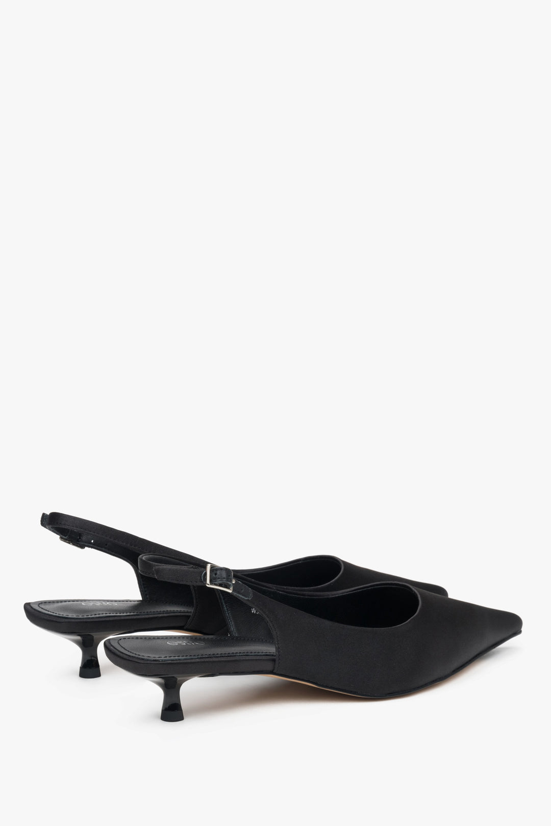 Spitz zulaufende Pumps mit kleinem Absatz in Schwarz, Estro ER00117208