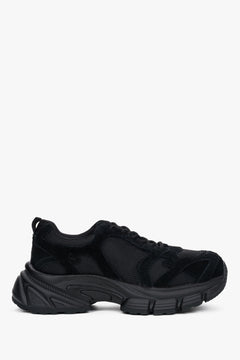 Flache Seitenansicht des schwarzen Damen-Sneakers ES8 aus Velours und Mesh