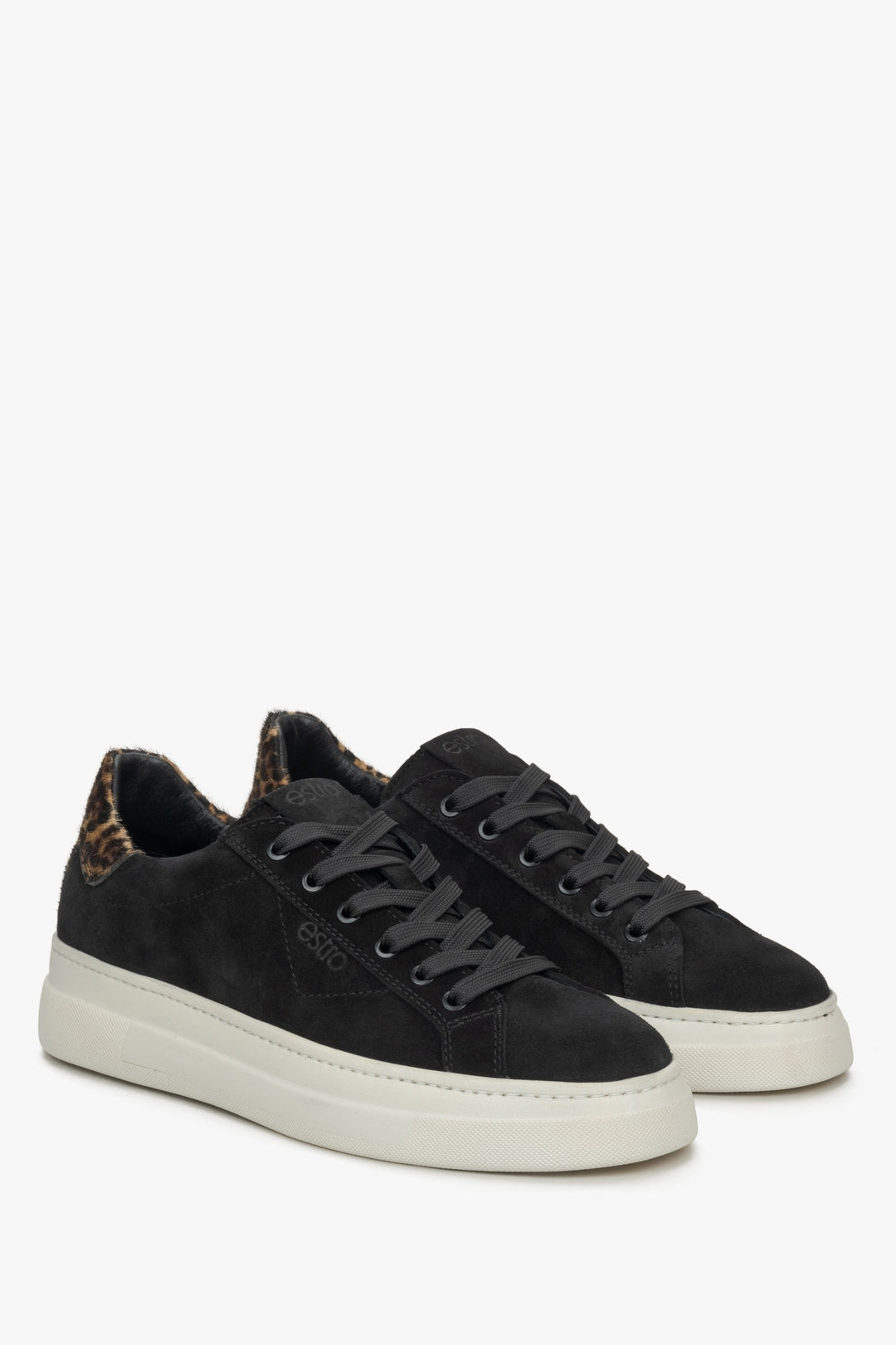 Damen-Sneaker von Estro – Schwarz, Animal-Print, italienisches Velours.