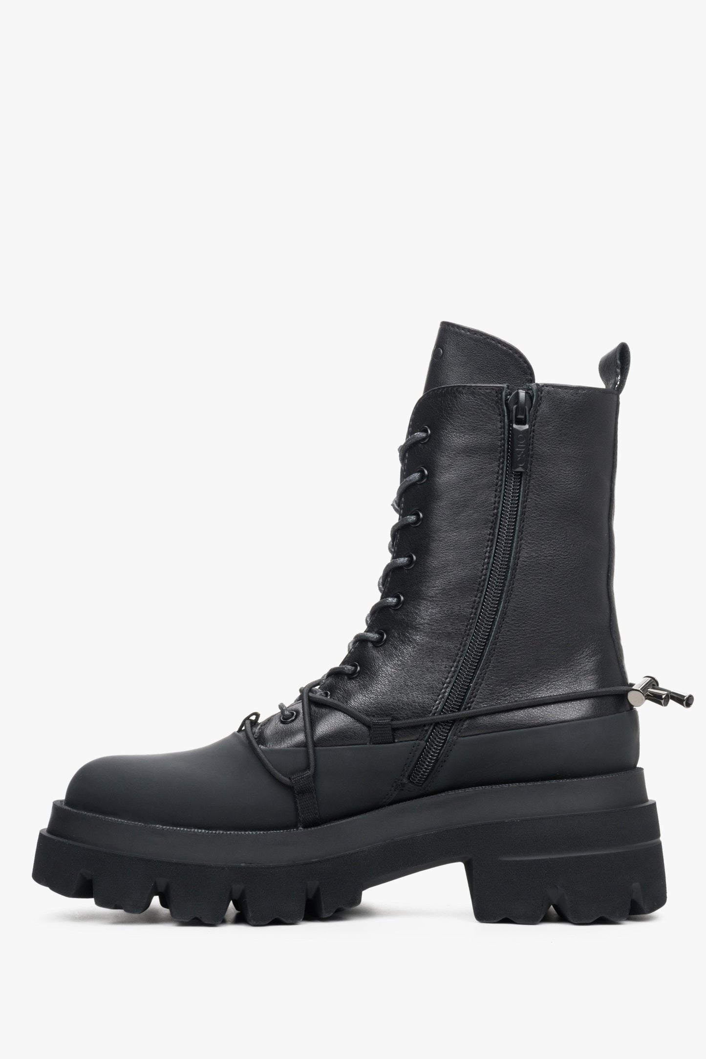 Damen-Workerboots in Schwarz aus echtem Leder – Schuhprofil.