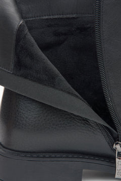 Schwarze Damen-Stiefeletten aus echtem Leder mit leichter Isolierung von Estro – Details.