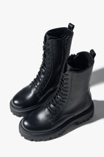 Schwarze Damen-Stiefelette aus edlem italienischem Echtleder mit hohem Schaft Estro ER00115925.