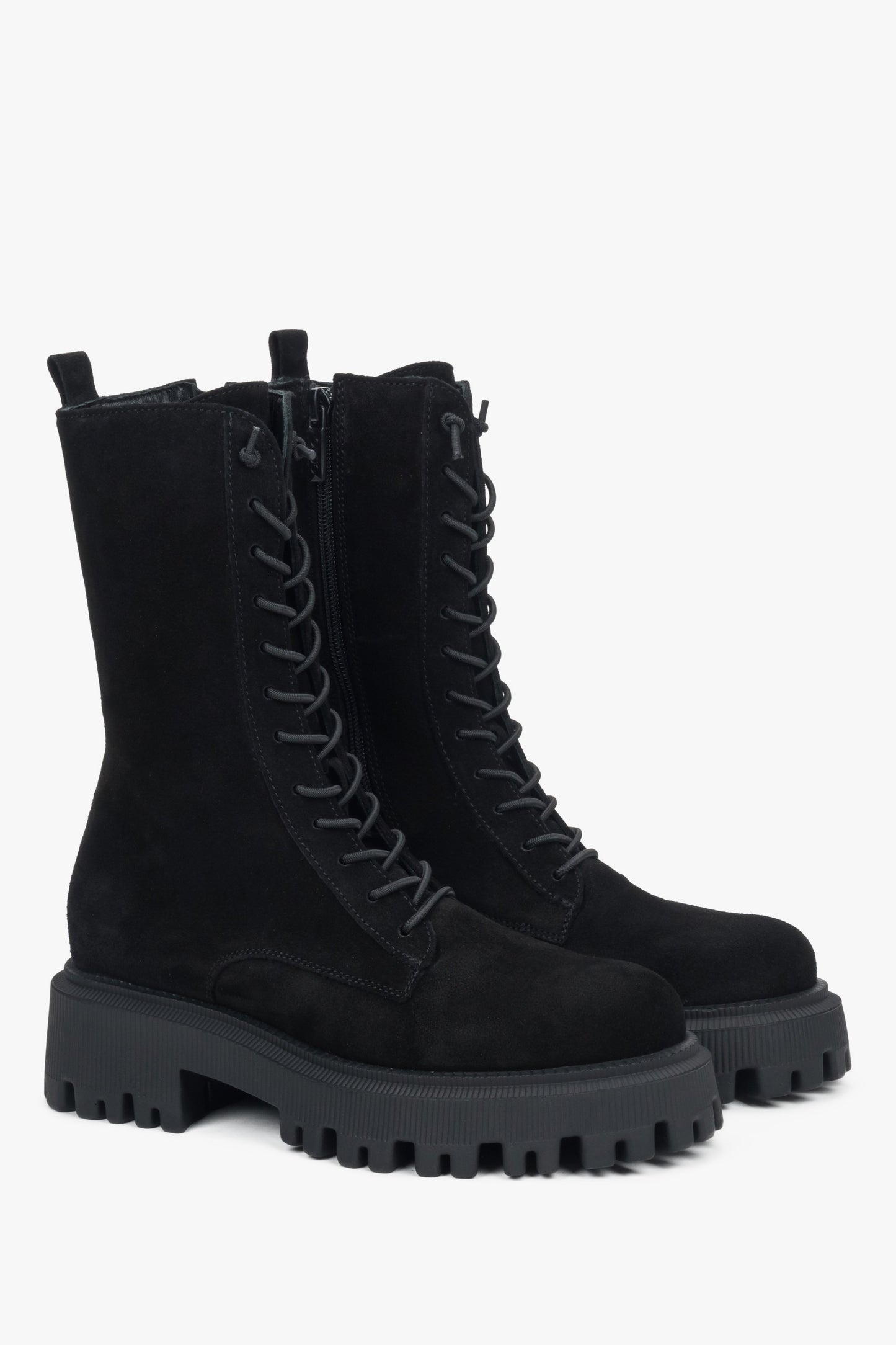 Schwarze hohe Damen-Boots aus exklusivem italienischem Premium-Velours.