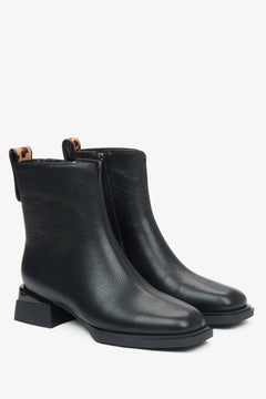 Schwarze Damen-Lederstiefeletten mit niedrigem Absatz von Estro.