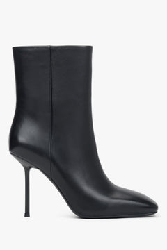 Flache Seitenansicht der eleganten Stiletto-Stiefelette