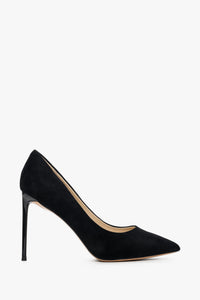 Schwarze Damen-Stilettos aus Veloursleder in Seitenansicht