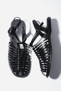 Schwarze Fisherman-Sandalen mit feinen Riemchen Estro ER00119453.