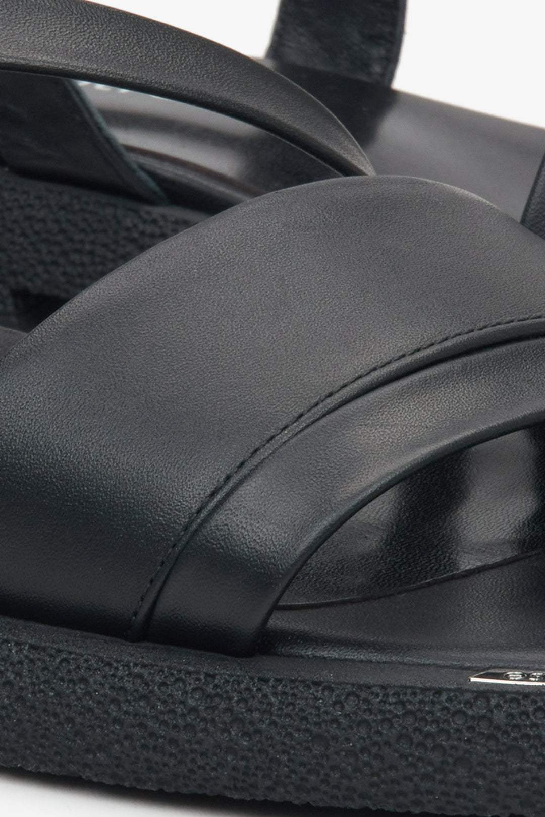Schwarze flache Damen Sandalen aus Echtleder mit Komfortsohle Estro ER00115113