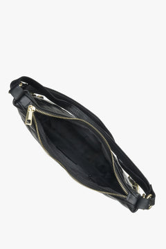 Gestepptes schwarzes Schultertasche von Estro – Innenansicht.