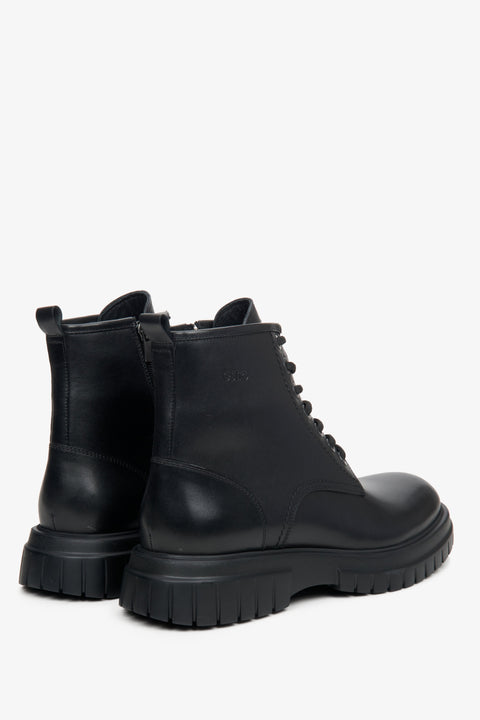 Schwarze Herren-Stiefeletten aus Leder für den Herbst.