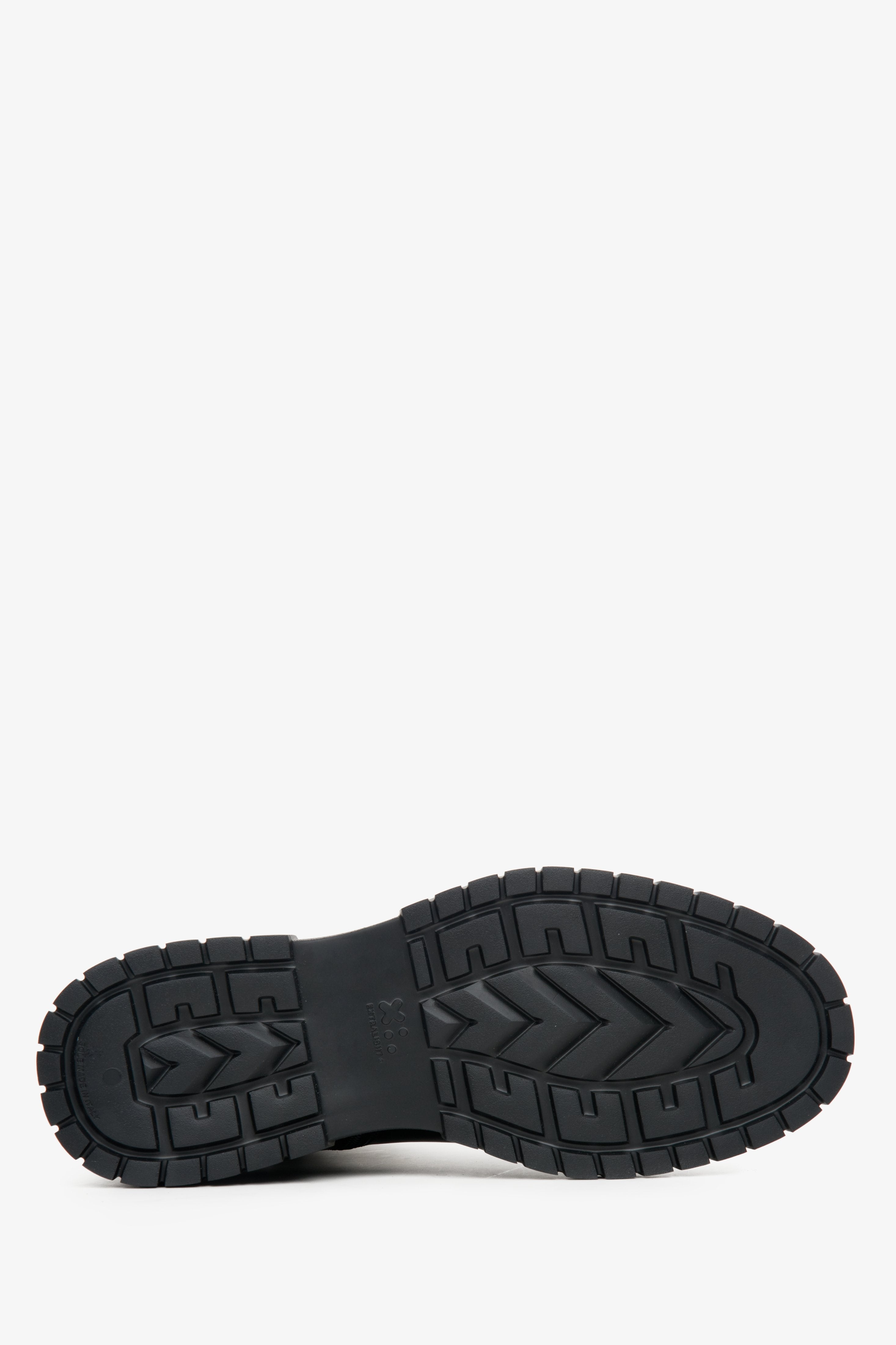 Schwarze Herren-Stiefeletten aus Leder für den Herbst von Estro – Nahaufnahme der Sohle.
