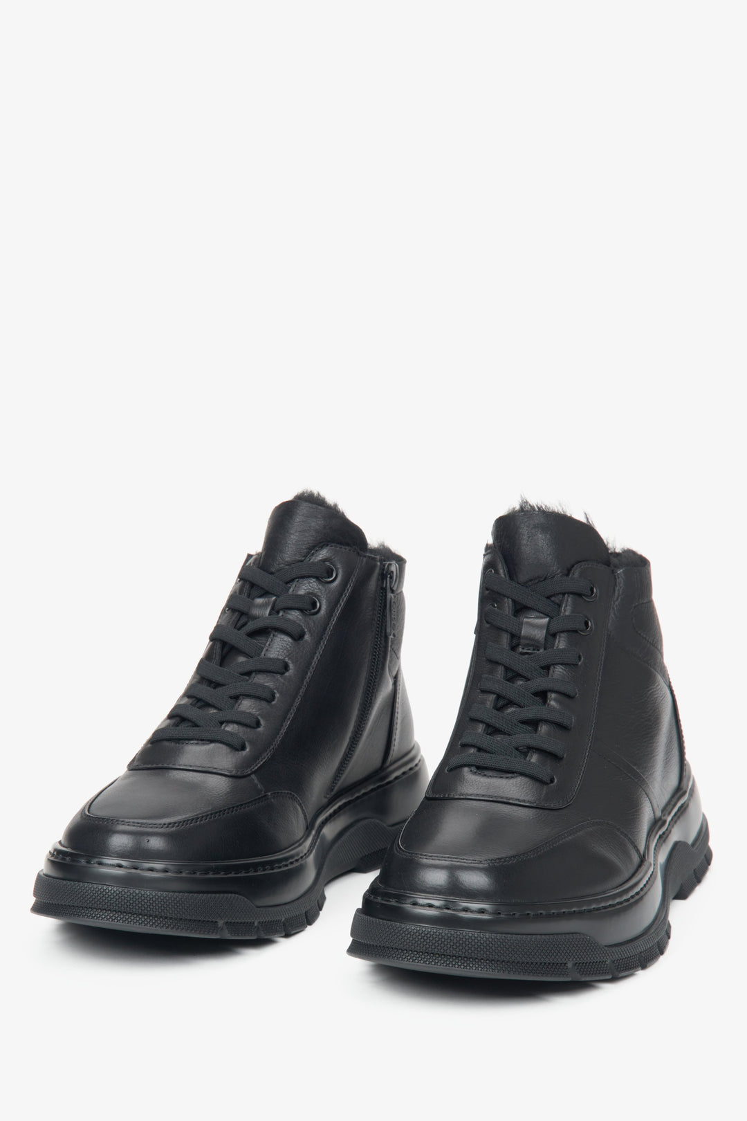 Schwarze Herren-Winterstiefeletten von Estro aus Naturleder.