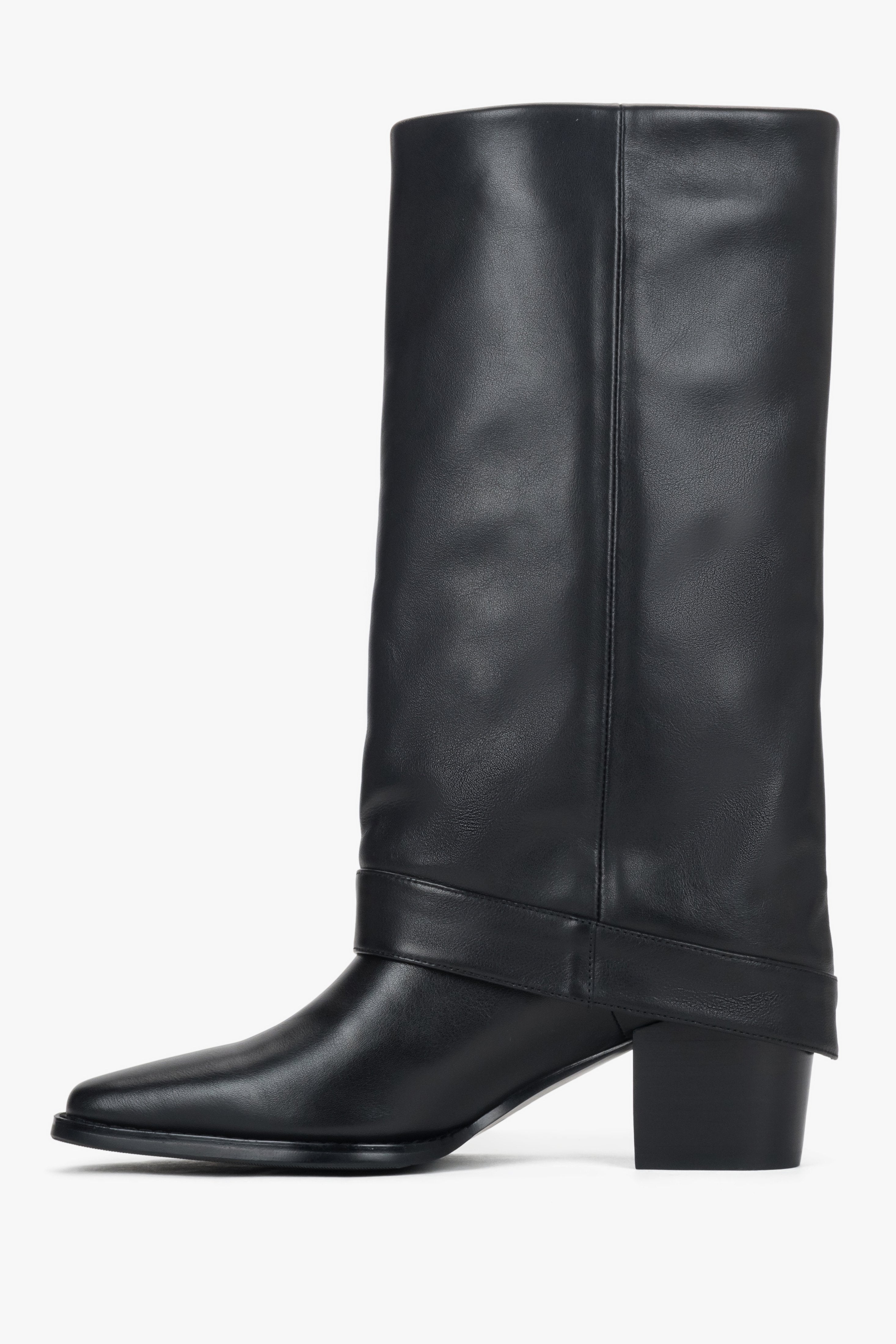 Flache Profilansicht der Innenseite der klassischen Westernstiefel 