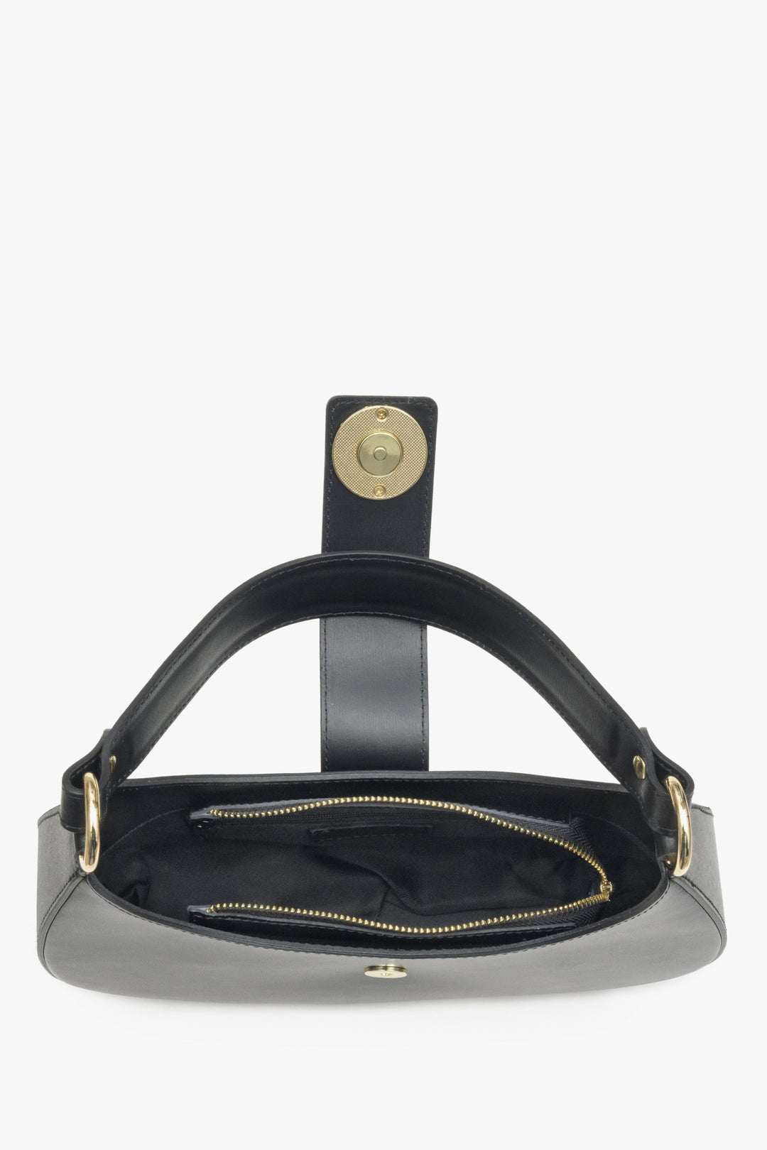 Innenansicht einer schwarzen Damen-Lederhandtasche.