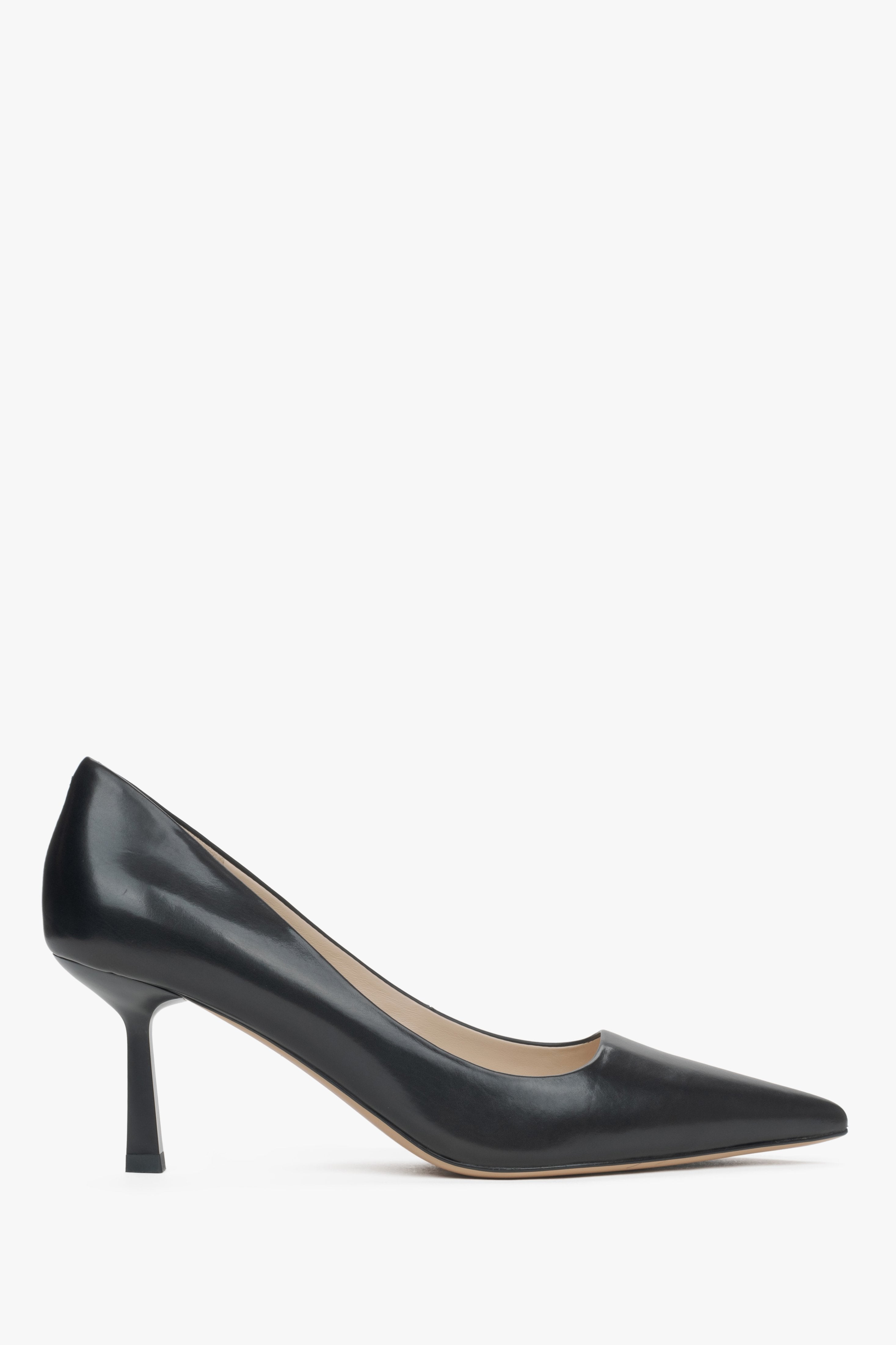 Schwarze Damen-Pumps aus Echtleder mit spitzer Zehenpartie Estro ER00115850.