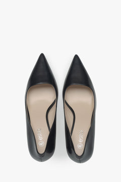 Elegante schwarze Pumps z Glattleder – ideal für das Business-Outfit. 