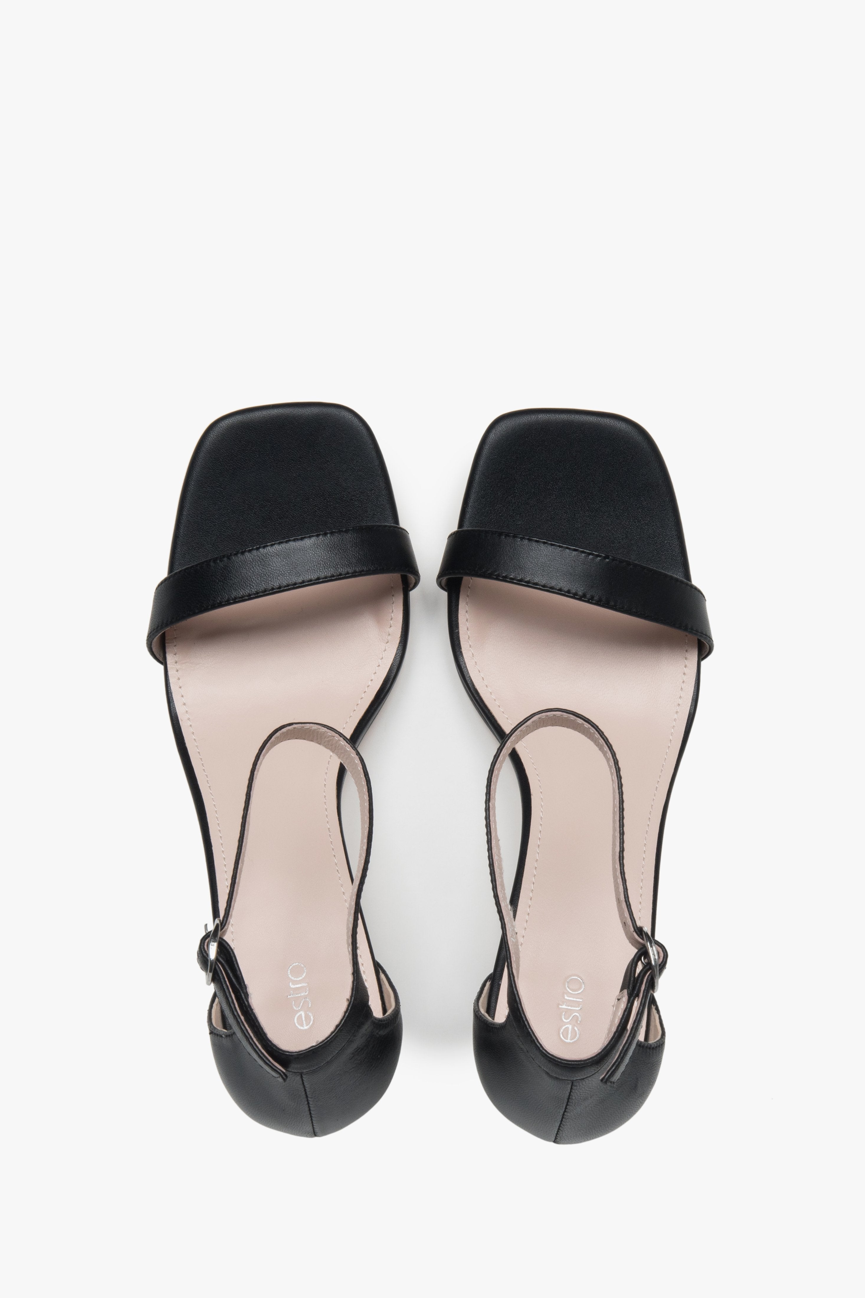 Zeitlose schwarze Damen-Sandalen von Estro aus echtem Leder – perfekt für besondere Anlässe und den Alltag dank des komfortablen Trichterabsatzes.