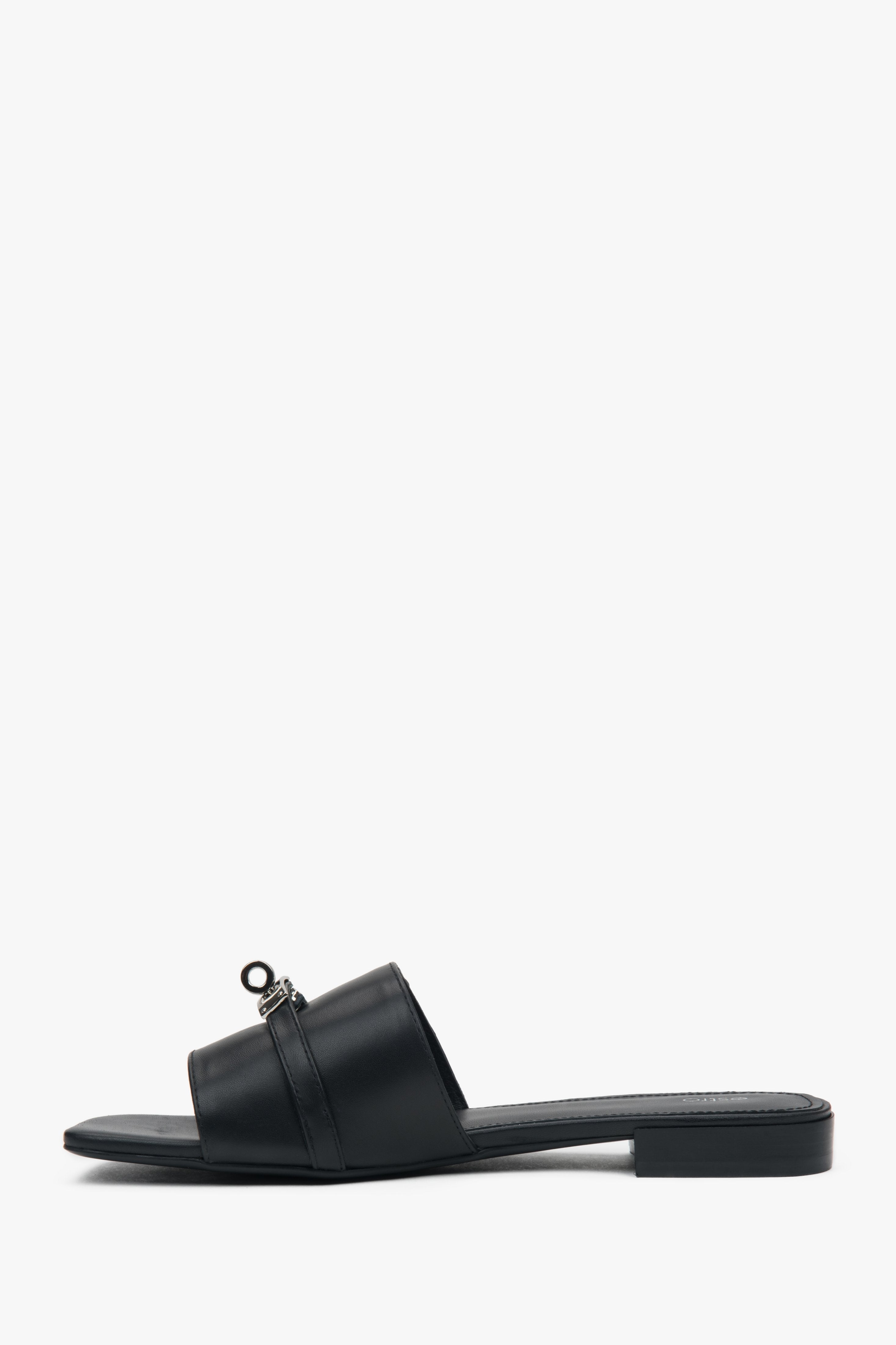 Sommerliche Ledersandale für Damen in Schwarz – Estro ER00117168