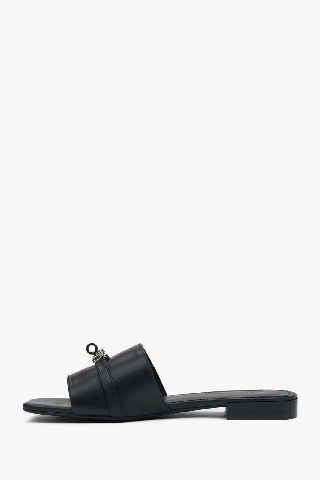 Sommerliche Ledersandale für Damen in Schwarz – Estro ER00117168