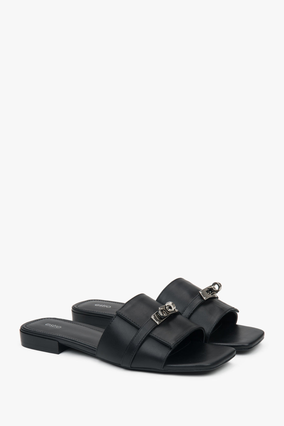 Bequeme Slip-on-Pantolette mit Zierelement – Estro ER00117168