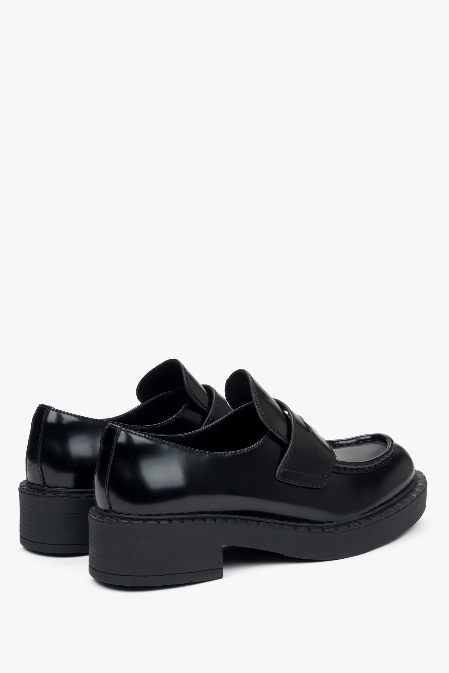 Hochwertige Damen Loafer aus echtem Leder Estro ER00115909