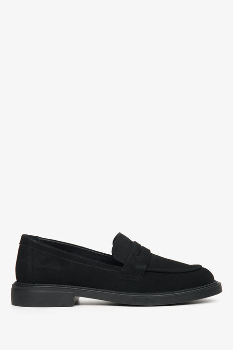 Seitenansicht der schwarzen Penny-Loafer aus Veloursleder für Damen Estro ER00114532